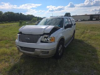 2006 Ford Expedition - Exterior Front Left Corner Image